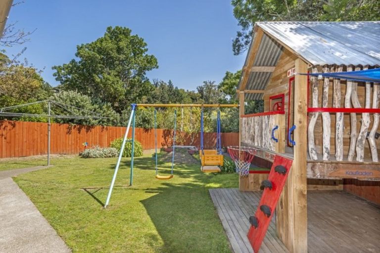 Photo of property in 24 Seddon Crescent, Whataupoko, Gisborne, 4010