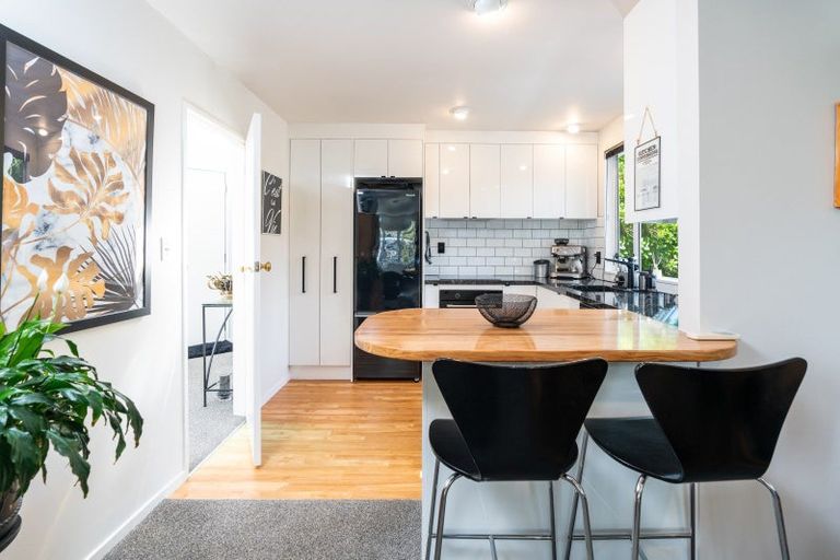 Photo of property in 4 Jacobsen Lane, Ngaio, Wellington, 6035