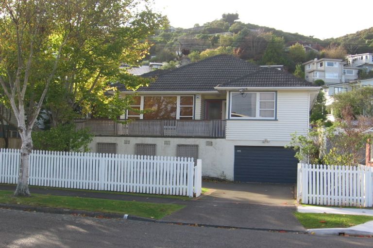 Photo of property in 1 Parnell Street, Fairfield, Lower Hutt, 5011