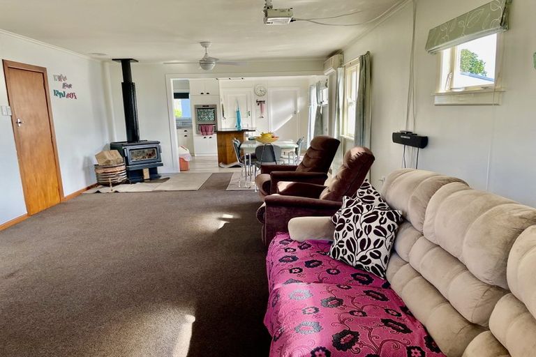 Photo of property in 45 De Lautour Road, Inner Kaiti, Gisborne, 4010