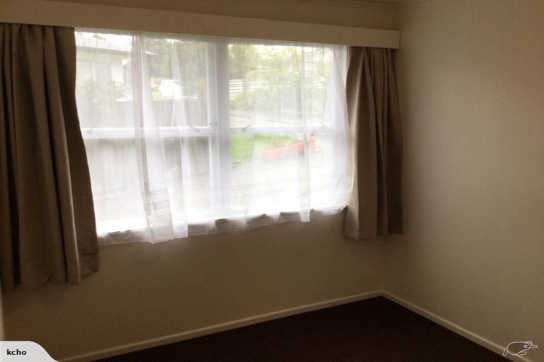 Photo of property in 2/25 Nutsey Avenue, Northcote, Auckland, 0627