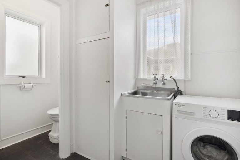 Photo of property in 27 Bush Road, Mosgiel, 9024