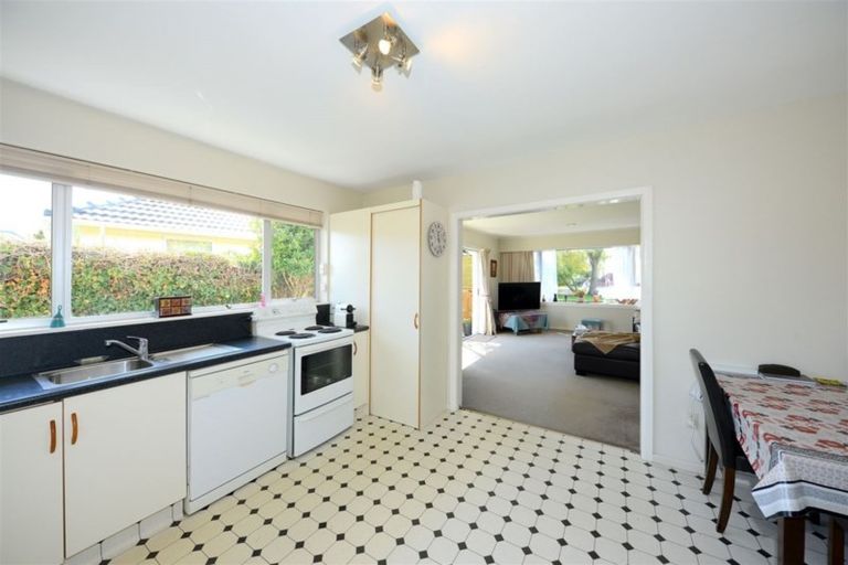Photo of property in 1/18 Pahau Place, Cracroft, Christchurch, 8025