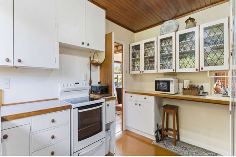 Photo of property in 4 Alton Avenue, Hillcrest, Auckland, 0627
