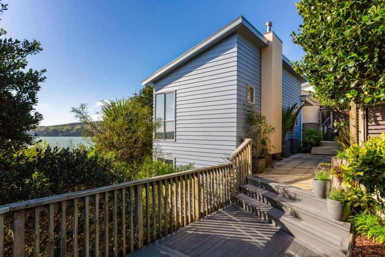 Photo of property in 18 Leeward Drive, Whitby, Porirua, 5024
