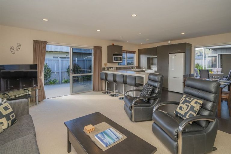 Photo of property in 1 Kenneth Avenue, Whitianga, 3510