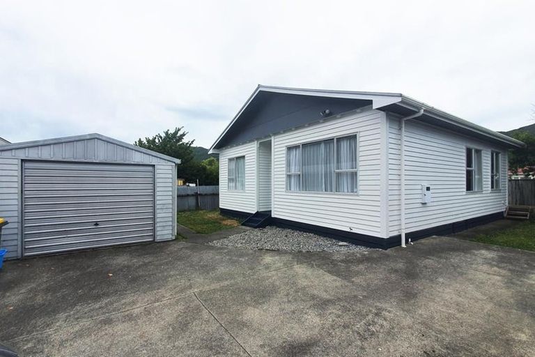 Photo of property in 18a Bush Street, Naenae, Lower Hutt, 5011
