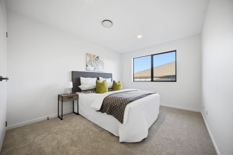 Photo of property in 5 Luff Place, Long Bay, Auckland, 0630