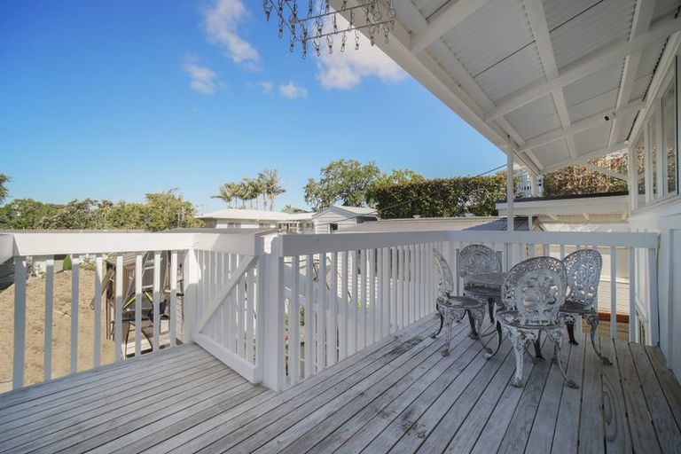 Photo of property in 35 Richmond Avenue, Northcote Point, Auckland, 0627