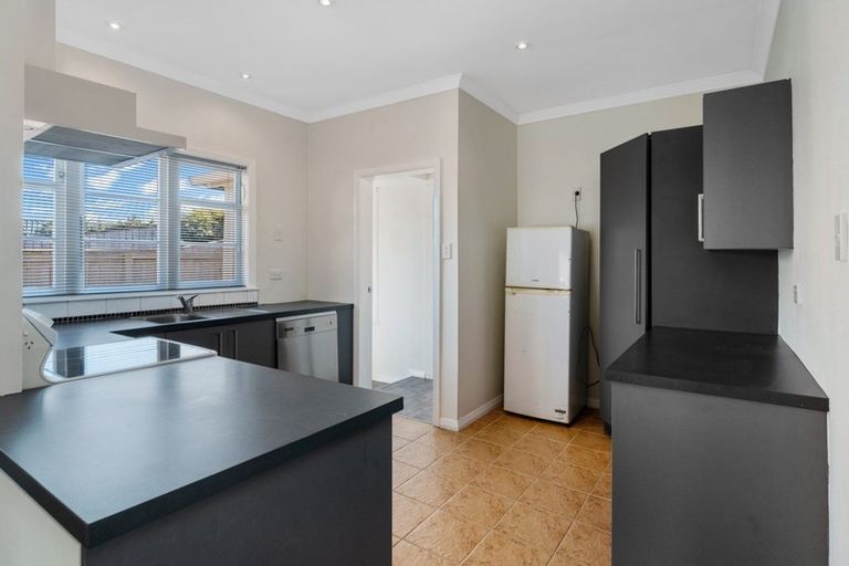 Photo of property in 24 Tremewan Street, Tawa, Wellington, 5028