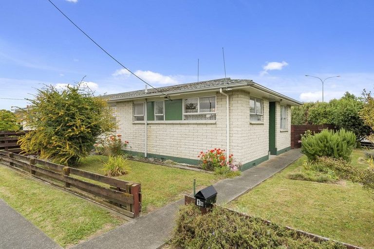 Photo of property in 118 East Street, Feilding, 4702