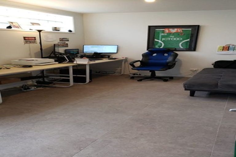 Photo of property in 1/100 Sunrise Avenue, Mairangi Bay, Auckland, 0630