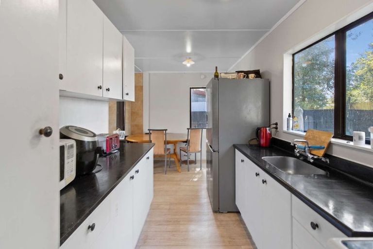 Photo of property in 19 Vera Street, Marton, 4710