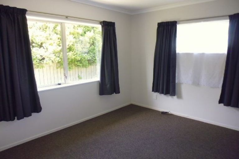 Photo of property in 18 Oakleigh Avenue, Takanini, 2112