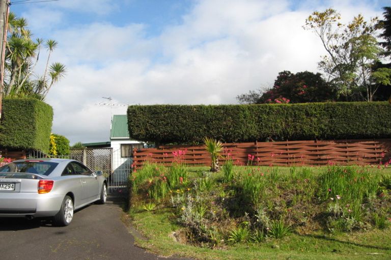 Photo of property in 17 Northfield Road, Waitakere, Auckland, 0816