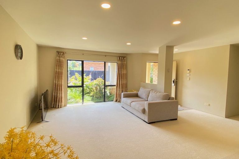 Photo of property in 27 Langana Avenue, Browns Bay, Auckland, 0630