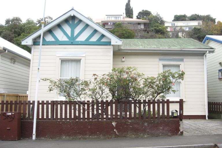Photo of property in 14 Faraday Street, Hospital Hill, Napier, 4110