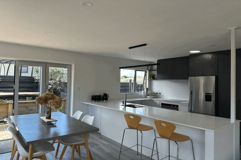 Photo of property in 104b Hinewa Road, Otumoetai, Tauranga, 3110