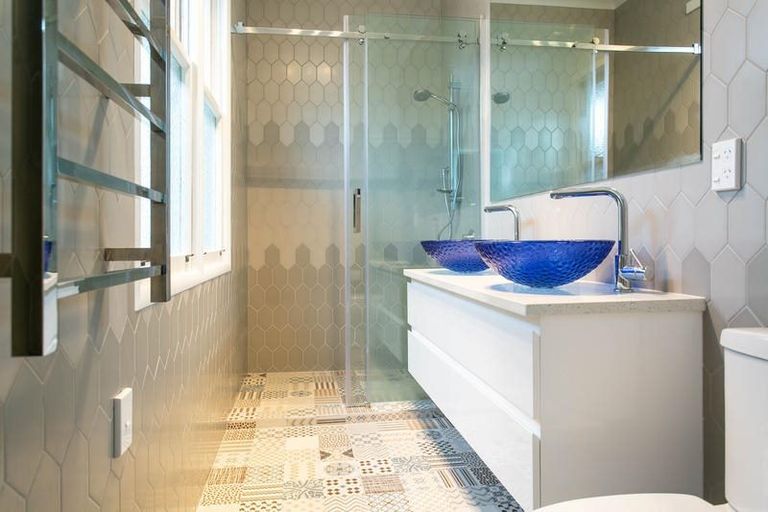 Photo of property in 110a Williams Street, Cambridge, 3434