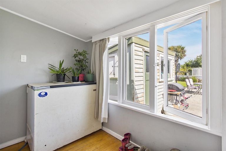 Photo of property in 10 Dobson Street, Waimate, 7924