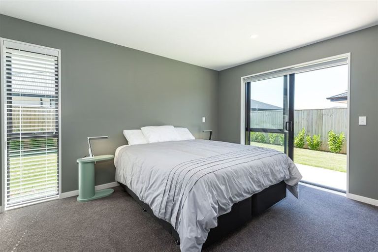 Photo of property in 21 Allied Road, Halswell, 8025