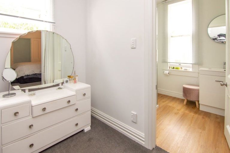 Photo of property in 11 Colombo Street, Hokowhitu, Palmerston North, 4410