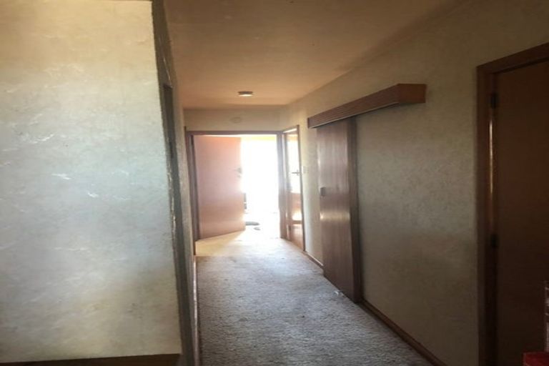 Photo of property in 42 Burnside Crescent, Burnside, Christchurch, 8053