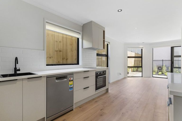 Photo of property in 1092b Great North Road, Point Chevalier, Auckland, 1022