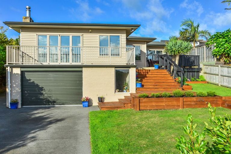 Photo of property in 8 Bilkey Avenue, Pukekohe, 2120