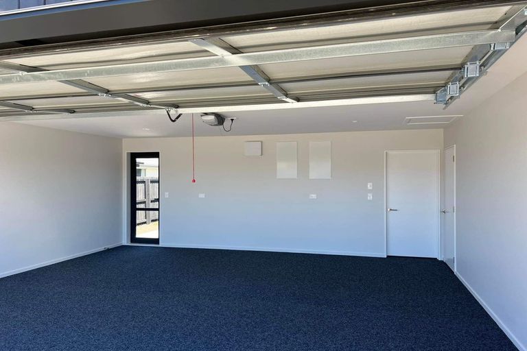 Photo of property in 10 Pierce Street, Marshland, Christchurch, 8083