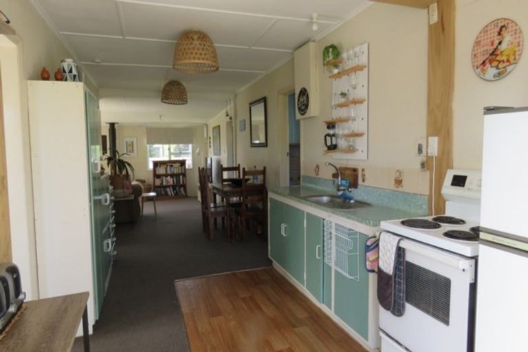 Photo of property in 8 Kauwhata Street, Himatangi Beach, Foxton, 4891