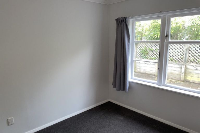 Photo of property in 34 Chesterton Street, Johnsonville, Wellington, 6037