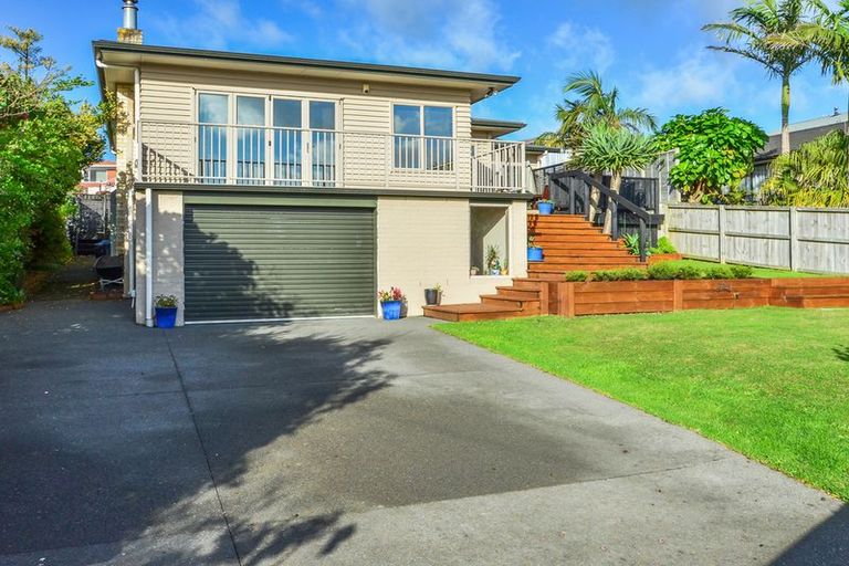 Photo of property in 8 Bilkey Avenue, Pukekohe, 2120