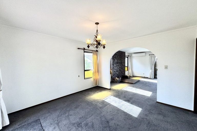 Photo of property in 60 Porritt Avenue, Chatswood, Auckland, 0626