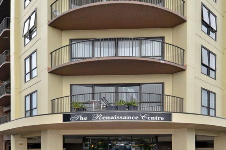 Photo of property in The Rennaissance, 10f/18 Ronwood Avenue, Manukau, Auckland, 2104