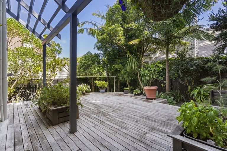 Photo of property in 2/31 Clifton Road, Herne Bay, Auckland, 1011