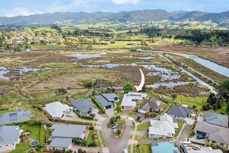 Photo of property in 21 Riverside Place, Katikati, 3129