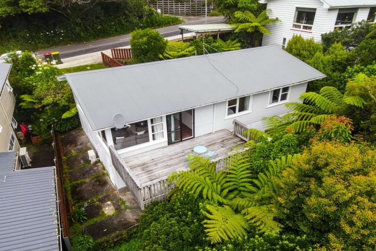 Photo of property in 20 Harbour View Road, Harbour View, Lower Hutt, 5010