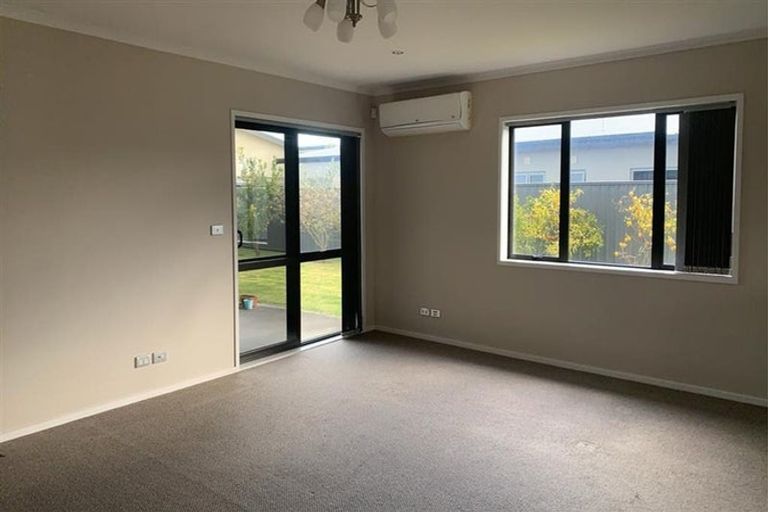 Photo of property in 6 Lindis Place, Poraiti, Napier, 4112