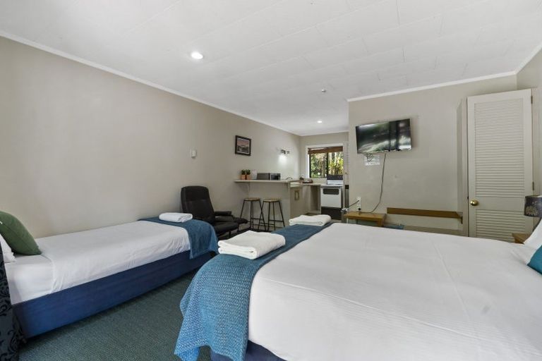 Photo of property in 12 Tangitu Street, Motuoapa, 3382