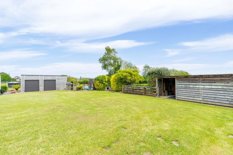 Photo of property in 16 Ryder Crescent, Levin, 5510