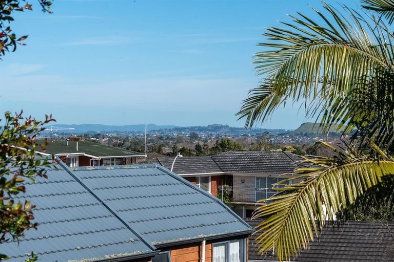 Photo of property in 105 Ridge Road, Howick, Auckland, 2014