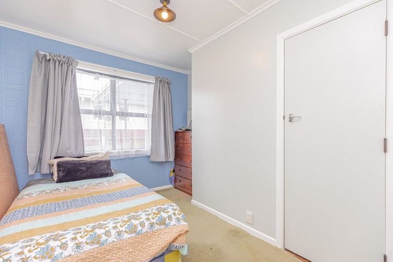 Photo of property in 74 Matai Street, Castlecliff, Whanganui, 4501