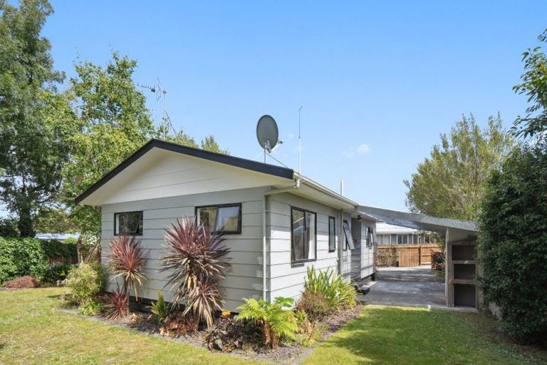 Photo of property in 9 Baillie Crescent, Carterton, 5713