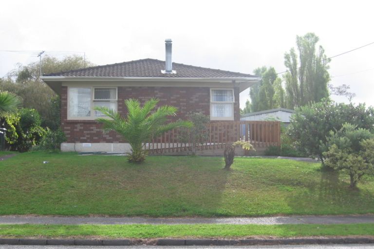 Photo of property in 31 Kamara Road, Glen Eden, Auckland, 0602