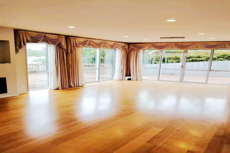 Photo of property in 6 Deele Close, Pinehill, Auckland, 0632