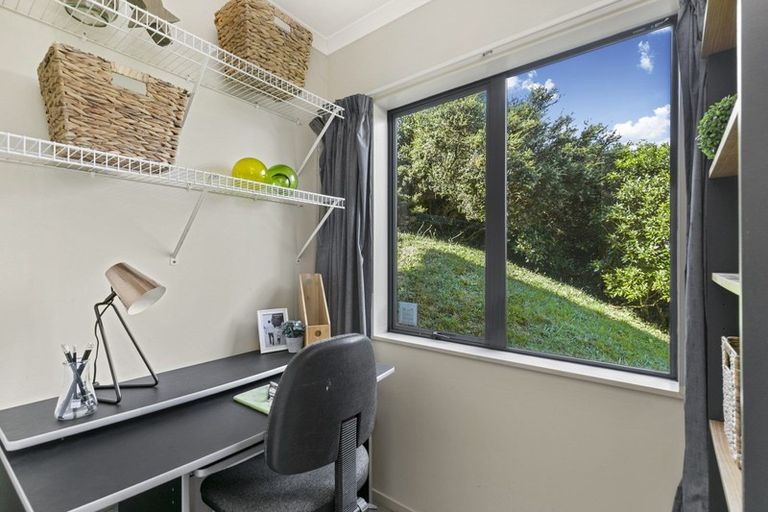 Photo of property in 96a Montgomery Avenue, Karori, Wellington, 6012