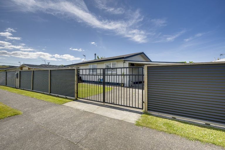 Photo of property in 7 Frickleton Street, Taradale, Napier, 4112