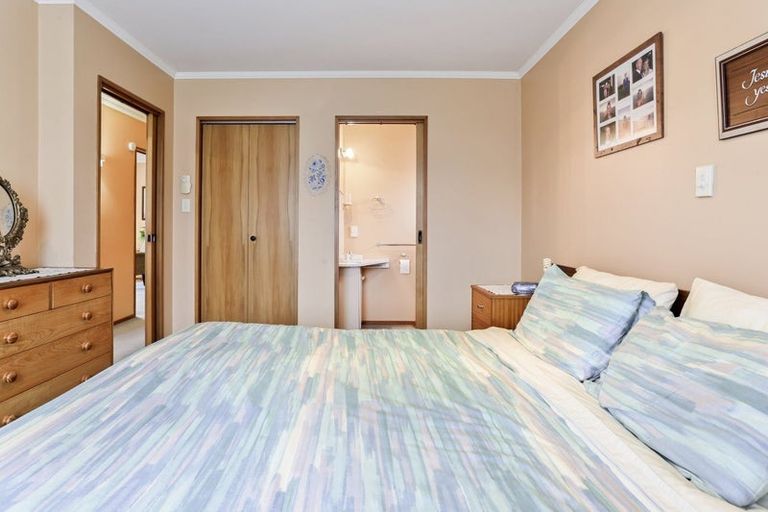 Photo of property in 4a-b Goodwood Close, Rangiora, 7400