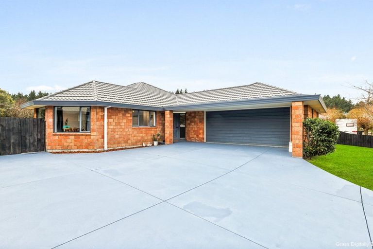 Photo of property in 21 Forest Drive, Parklands, Christchurch, 8083